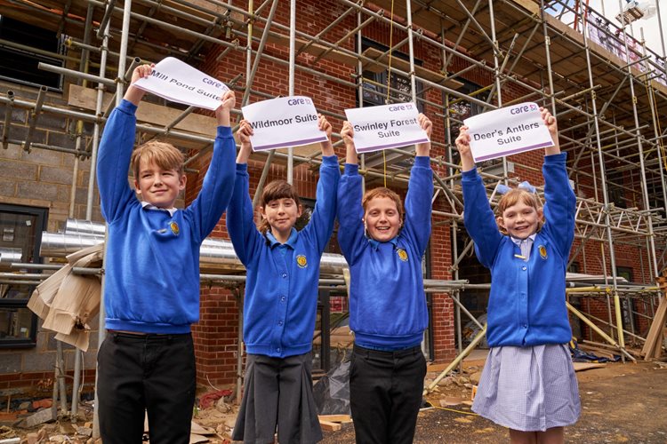 It’s all in a name: Sandy Lane pupils lend a helping hand to Bickerton House